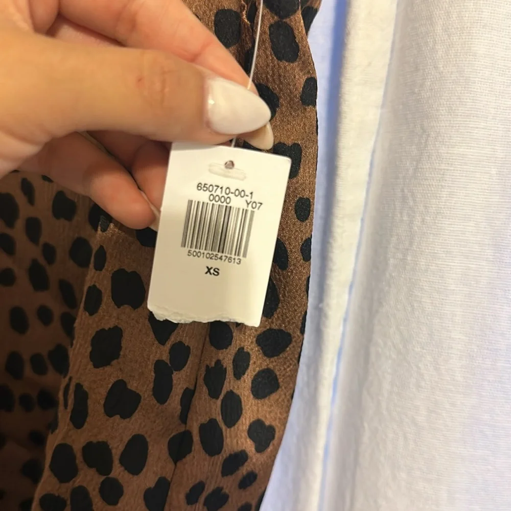 OLD NAVY TOP - Picture 2 of 2